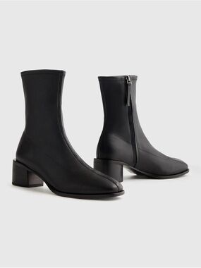Quince Women Italian Leather Stretch Sock Bootie Black Shoes Size 8